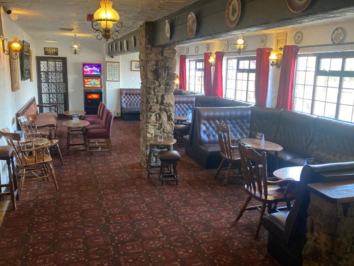 North Cornelly Green Acre Motel מראה חיצוני תמונה